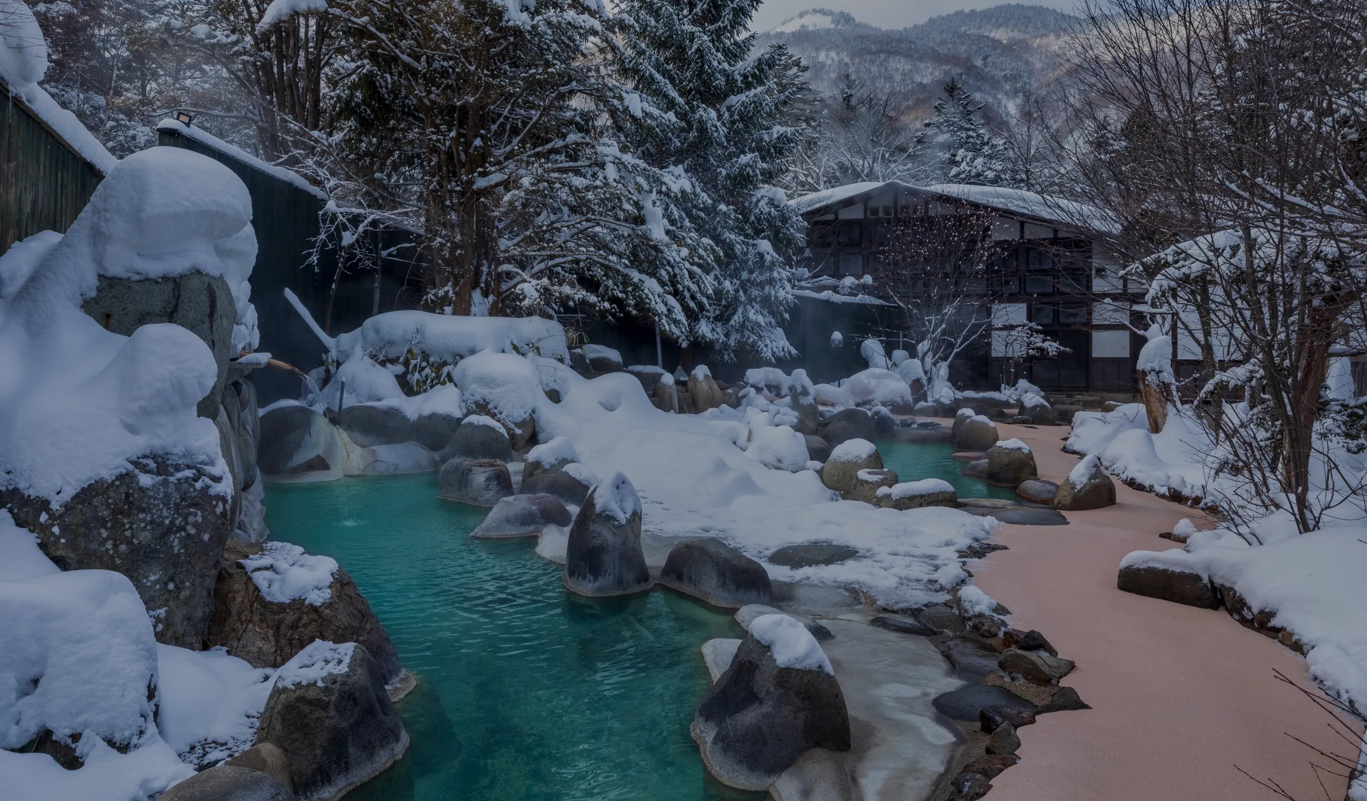 雪見の露天風呂